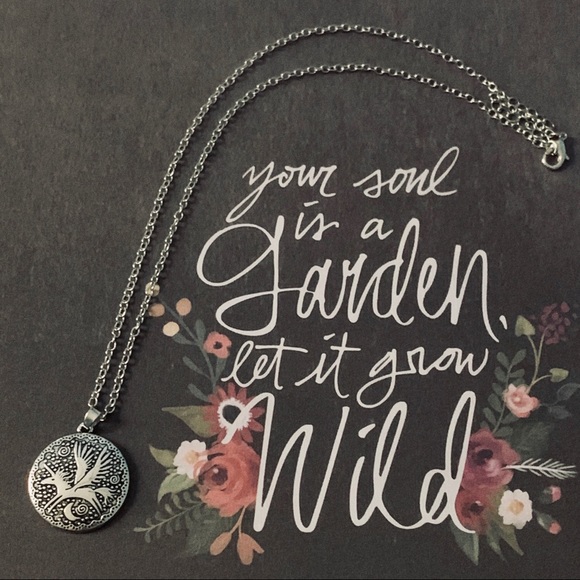 Silver Pegasus Unicorn Moon Pendant - Picture 3 of 8